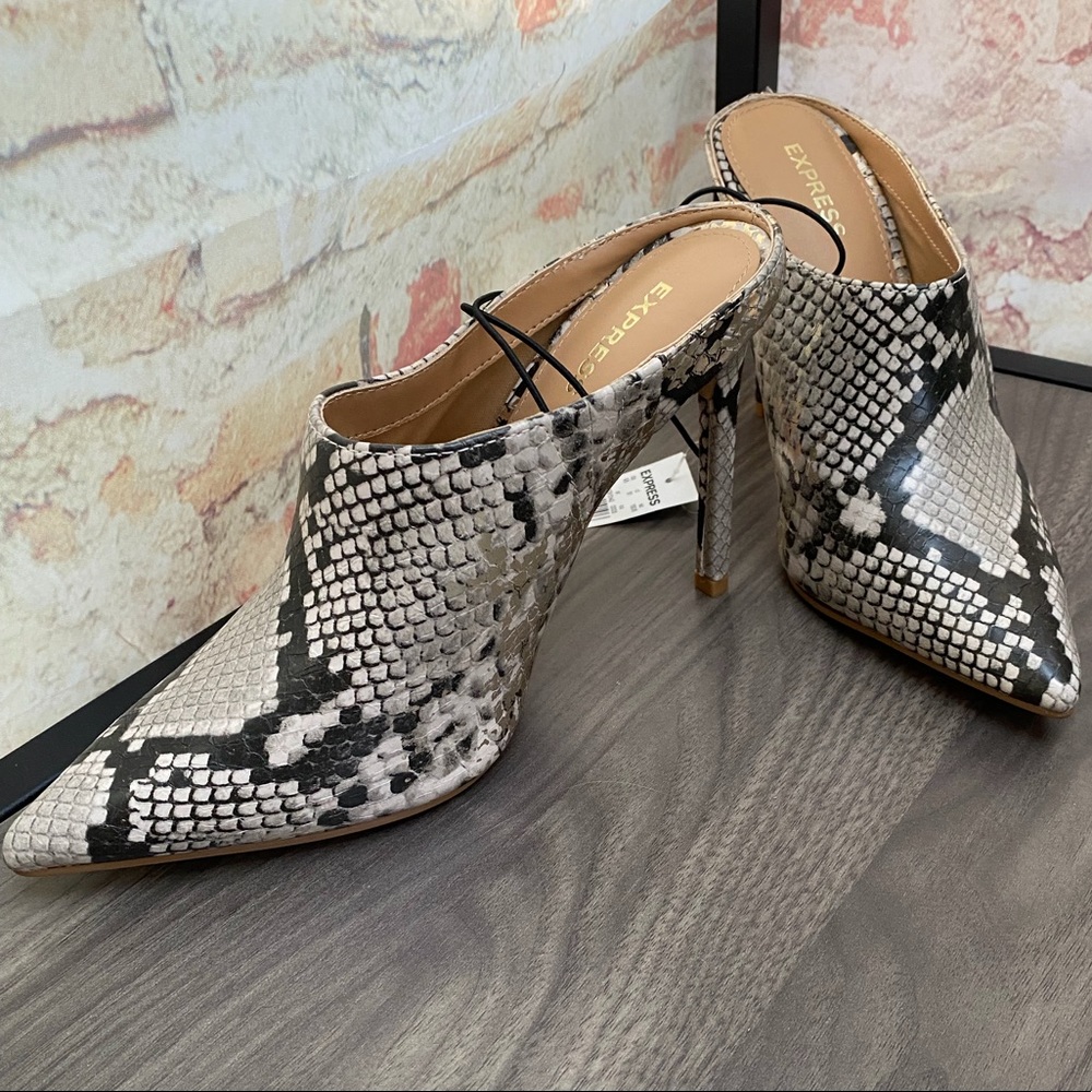 New Women’s Snakeskin Print Pointed Toe Mules - Picture 10 of 10